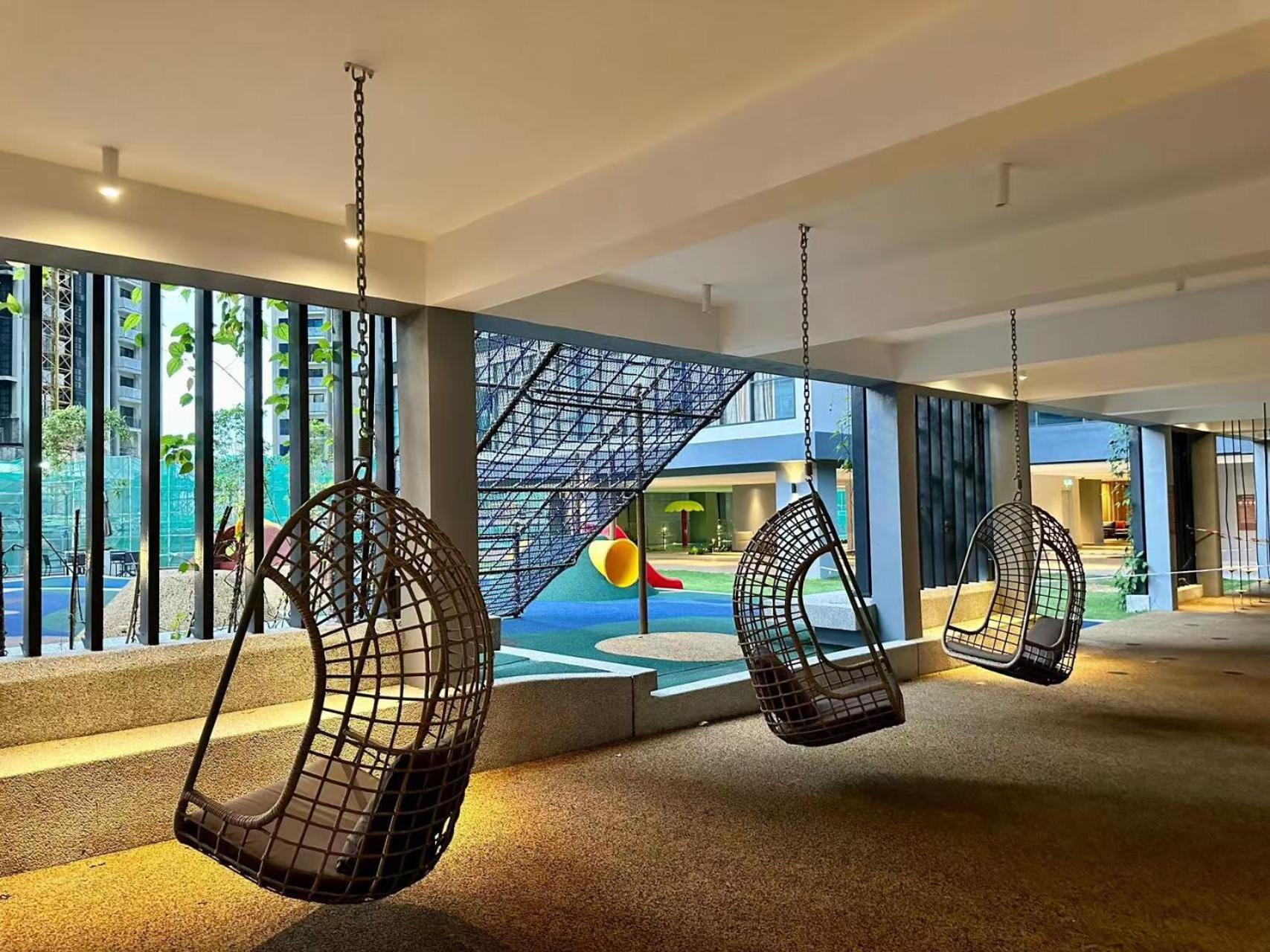 Pangsapuri Sunway Velocity Two, By De Harlequins
